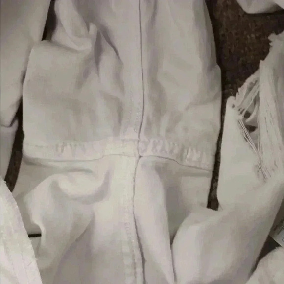 Guess White Rolled Cuff Distressed High Rise Shorts Size 31 - Picture 10 of 14